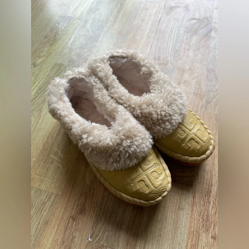 Tory Burch Cornbread Deer Leather Shearling Slipper moccasins Sz 5